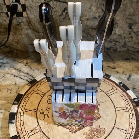 Solid Wood Hand Painted Knife Block - Picture 6 of 6